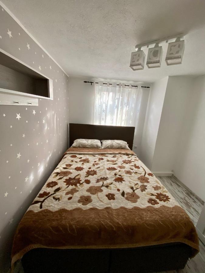 Tieringen El Greco Ferienwohnung מראה חיצוני תמונה
